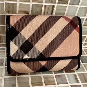 Burberry nova check wallet trifold style